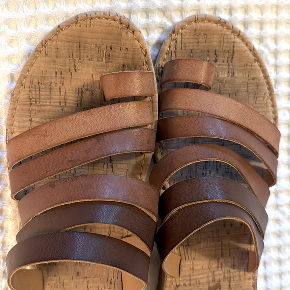 Korks Woman’s Size 9 Slides - Picture 3 of 10